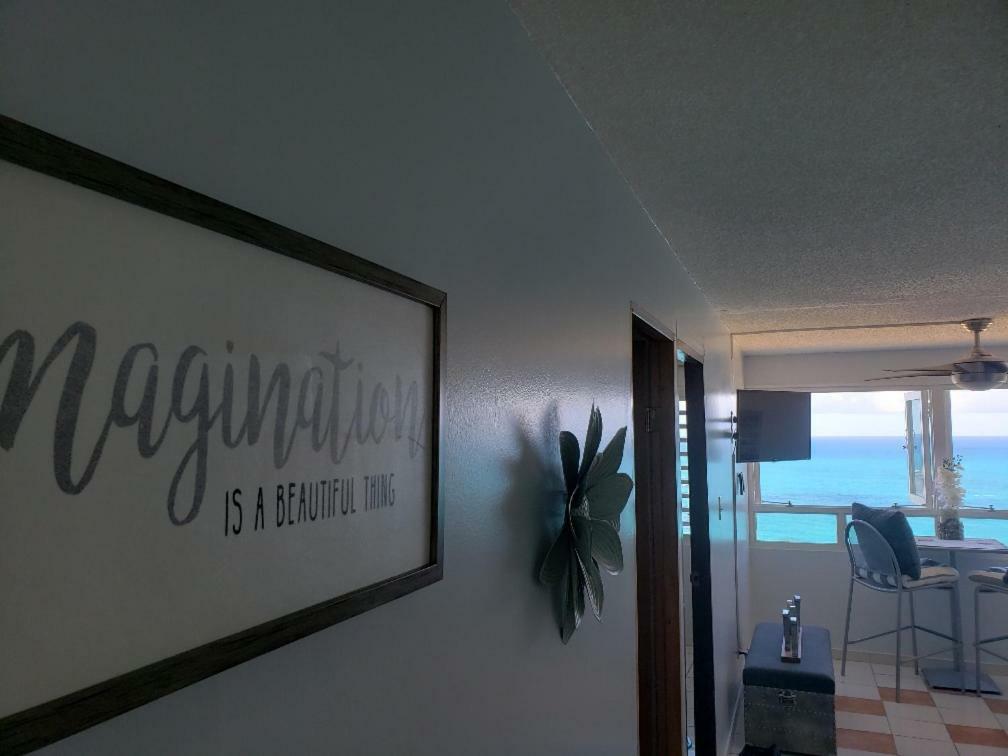 Breezy Beachfront Property With View Of Paradise Luquillo Exteriör bild