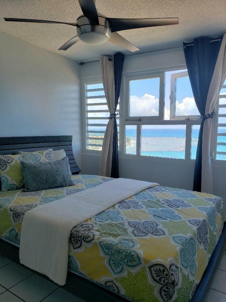 Breezy Beachfront Property With View Of Paradise Luquillo Exteriör bild
