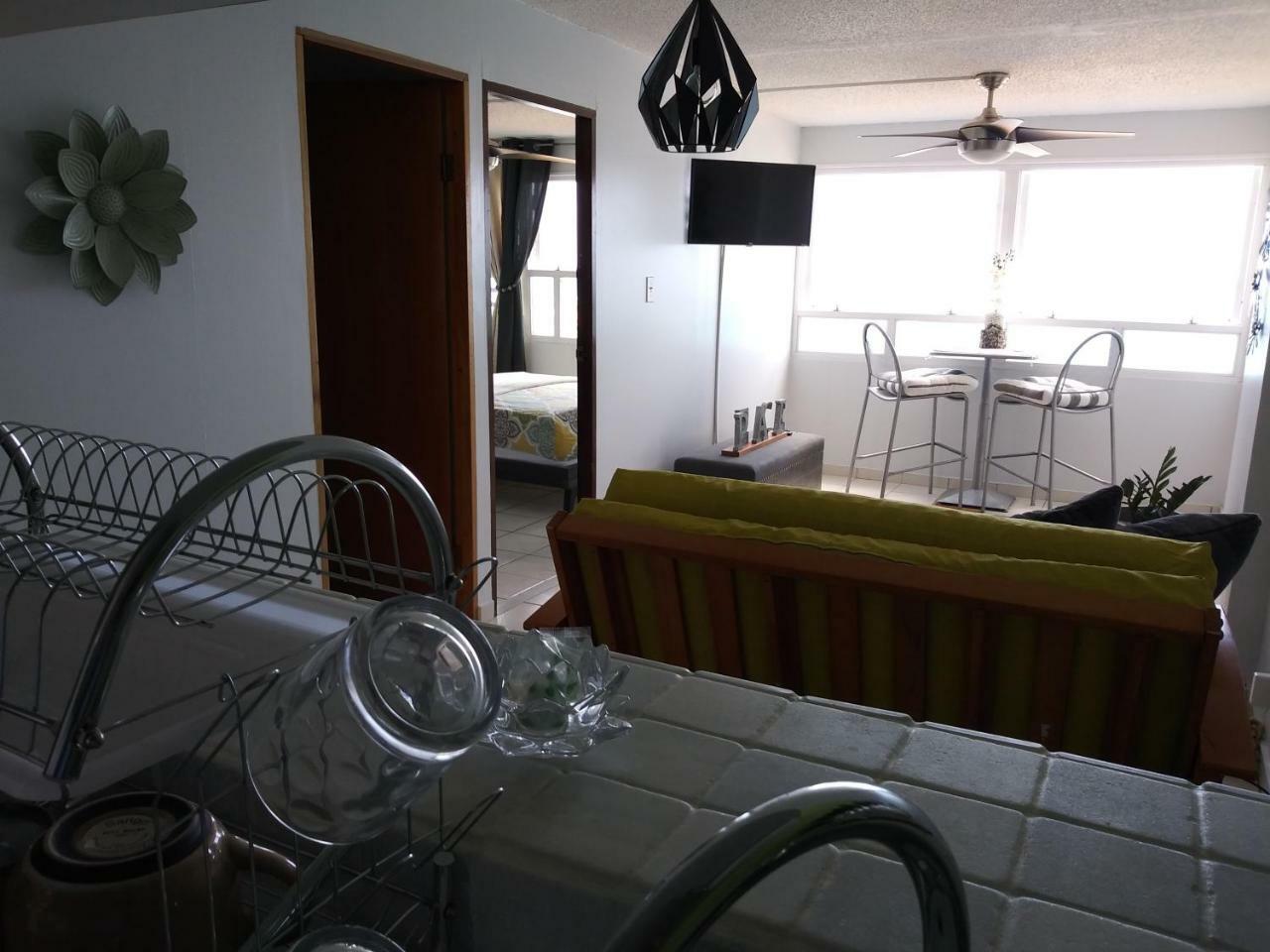 Breezy Beachfront Property With View Of Paradise Luquillo Exteriör bild